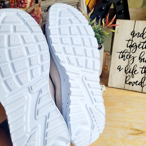 SeekAvan Slip On Shoes - Picture 9 of 9